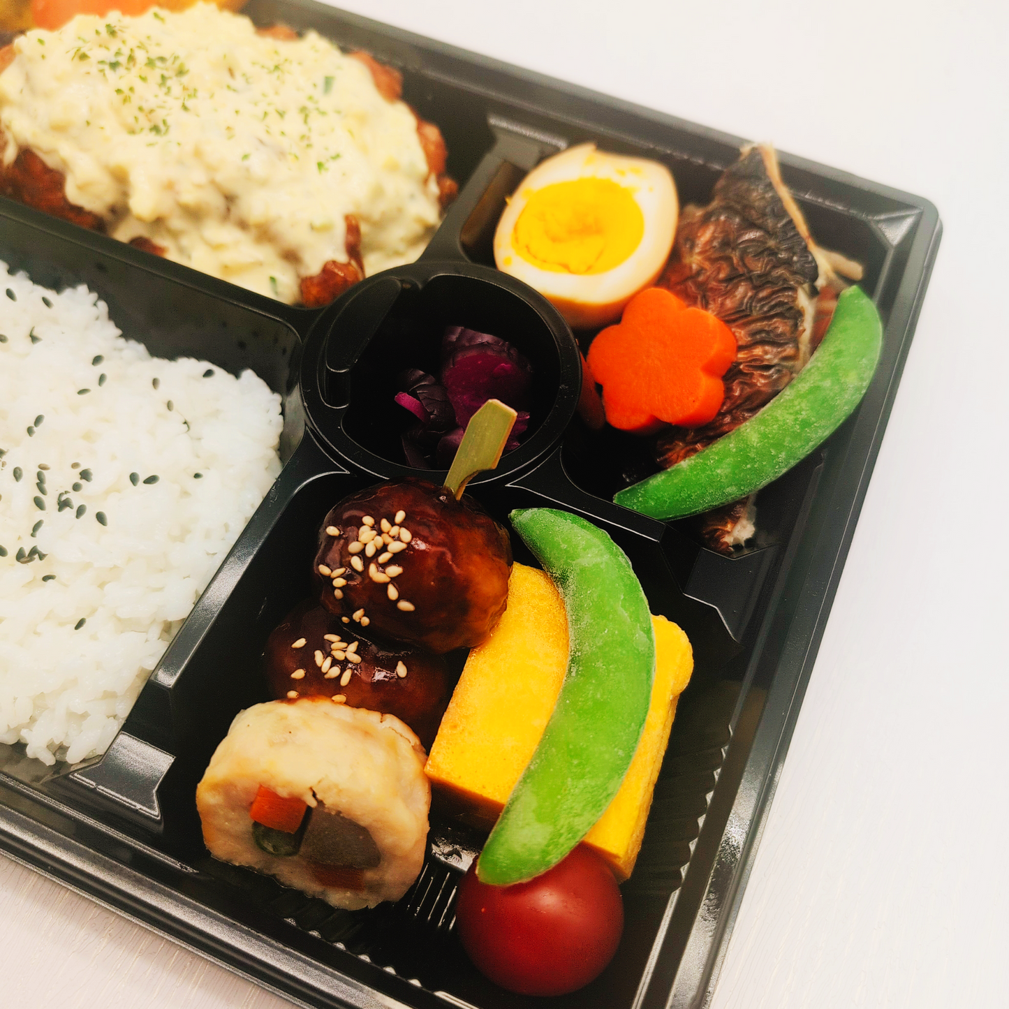 ひよこのボリューム和風幕の内弁当